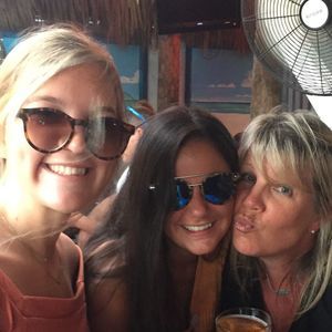 Meet your Posher, Carri